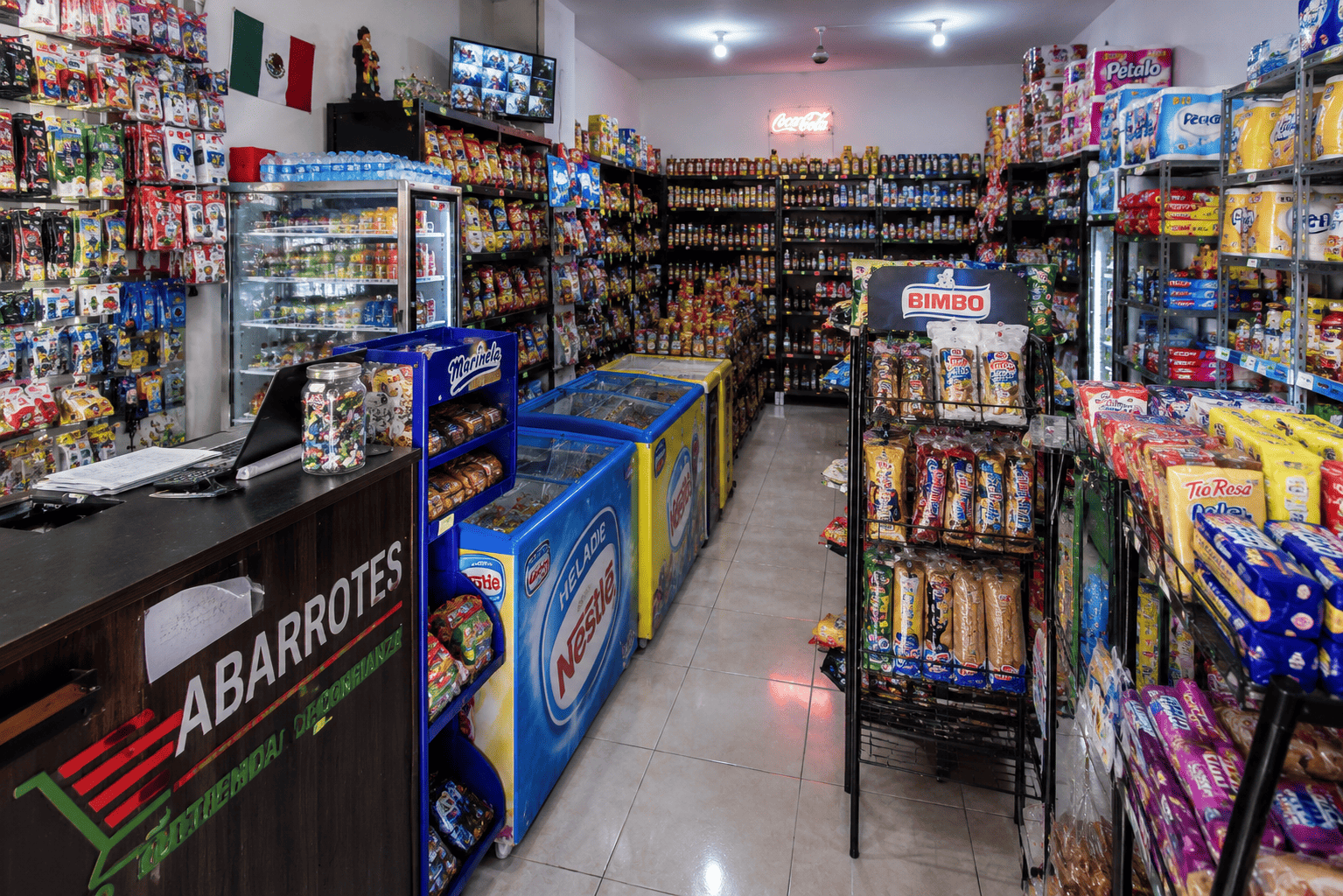 Tienda de abarrotes exitosa en México